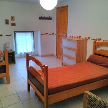Le Coing Villa La Guiltiere Bagian luar foto